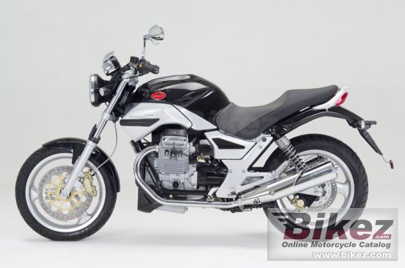 2009 Moto Guzzi Breva 750 photo